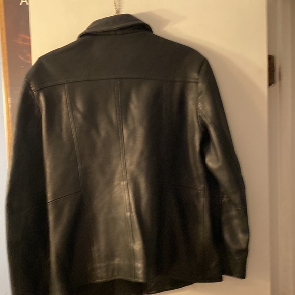 Women’s black leather jacket. Good condition, couple of inside liner frays. - Picture 3 of 4